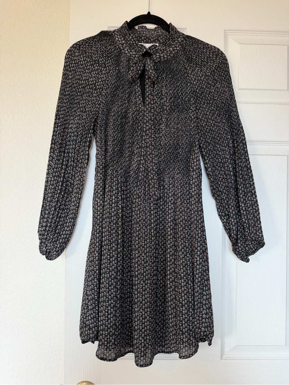 DR2 Black Floral Tie-Neck Long Sleeve Dress
